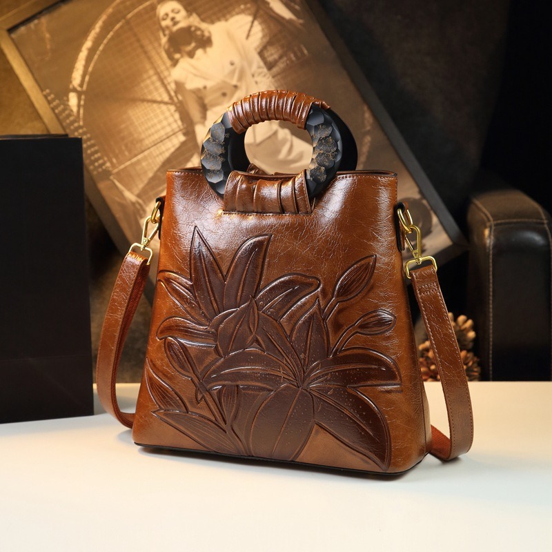 Vintage Fashion In Chinese - Vintage Ethnic Style Leather Women's Bag