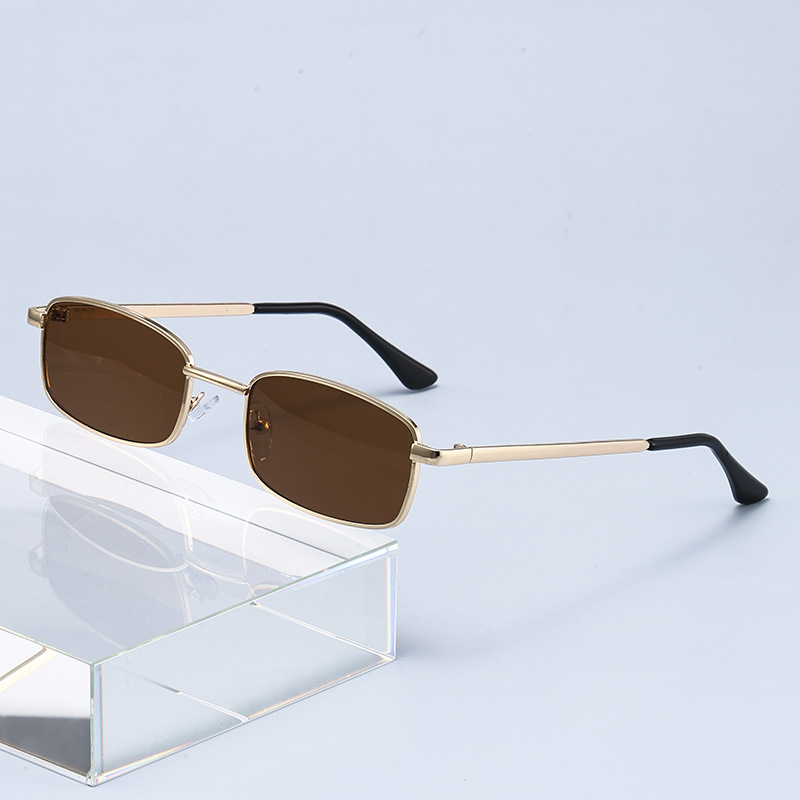 Fashion Punk Sunglasses Women  - Vintage Fashion Images 评论和价格