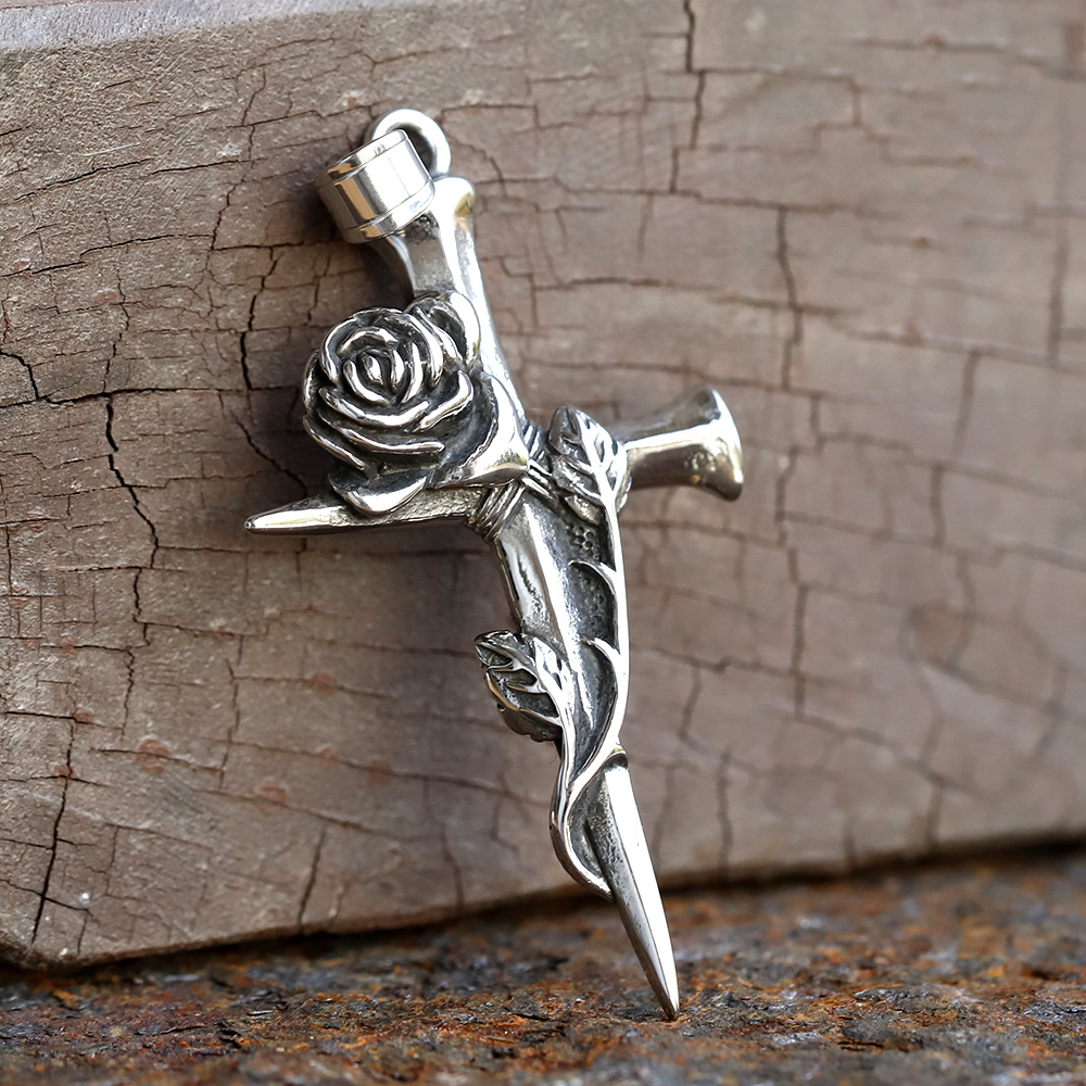 2024 Vintage Cross Pendant Nec - Vintage Fashion Guide 评论和价格